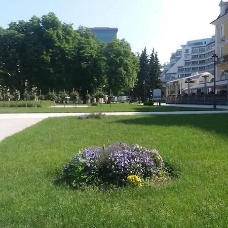 Apartma Ljubljanski Dom Lägenhet *